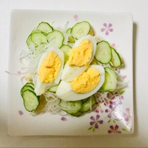 茹で卵ときゅうりのサラダ
